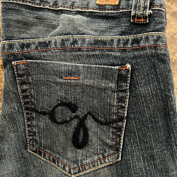 🧡Guess Women’s Daredevil Boot Cut Low-Rise Medium Wash Jeans Size 28🧡 - Picture 7 of 7